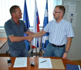 Ureditev vaškega jedra v naselju Gornji Slaveči-podpis pogodbe 1